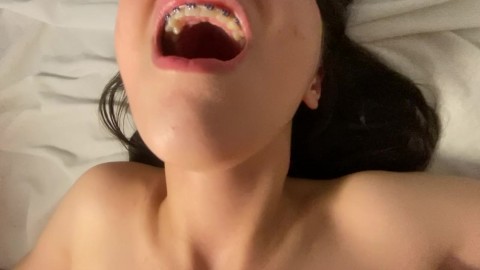 REAL DEFLORACIÓN 02 - La primera vez de mi princesa